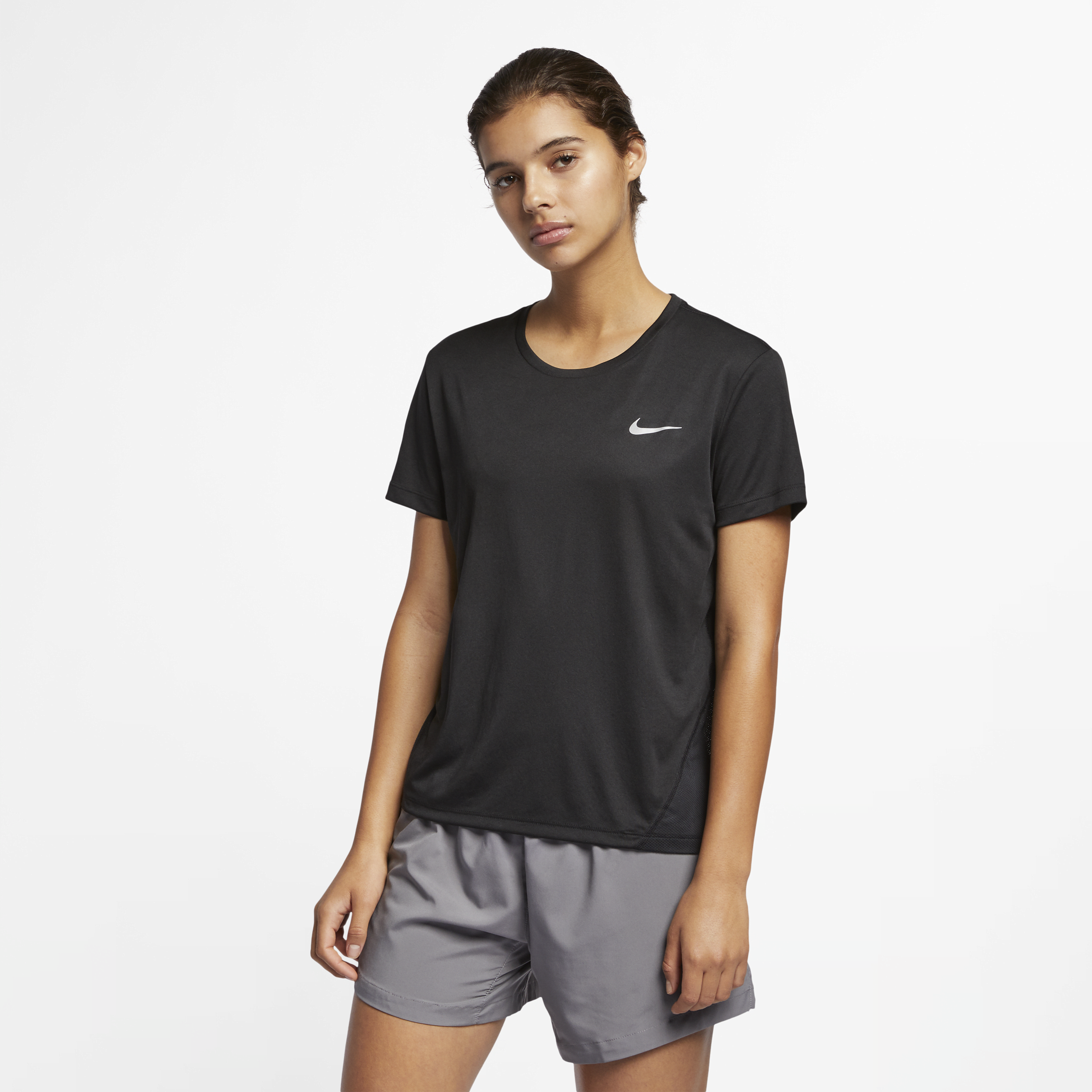 【ナイキ(NIKE)公式ストア】ナイキ マイラー ウィメンズ ショートスリーブ ランニングトップ AJ8122-010 ブラック 【ナイキ(NIKE)公式ストア】ナイキ マイラー ウィメンズ ショートスリーブ ランニングトップ AJ8122-010 ブラック