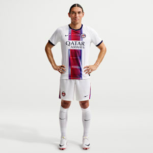 Short de foot Replica Nike Dri-FIT Paris Saint-Germain 2026/27 Stadium Extérieur pour homme - Blanc, vue 1