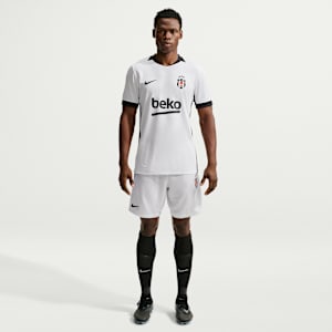 Maillot de foot Replica Nike Dri-FIT Beşiktaş J.K. 2026/27 Domicile pour homme - Blanc, vue 4