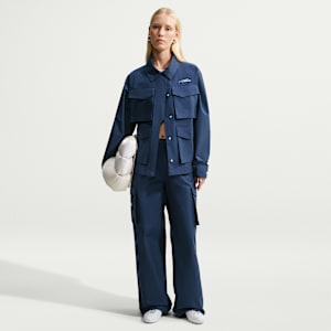 Pantalon de foot cargo taille mi-haute Nike Paris Saint-Germain Everything Wovens Extérieur pour femme - Bleu, vue 1