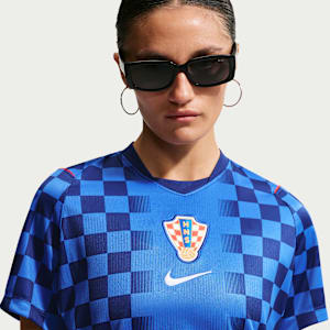 Haut de foot Replica Nike Dri-FIT Croatie 2026 Stadium Extérieur pour femme - Bleu, vue 3