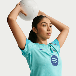 Maillot de foot à manches courtes Nike Football Dri-FIT FC Barcelona Strike 3e tenue pour femme - Vert, vue 3