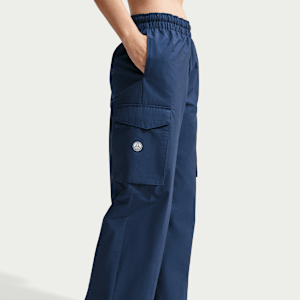 Pantalon de foot cargo taille mi-haute Nike Paris Saint-Germain Everything Wovens Extérieur pour femme - Bleu, vue 2