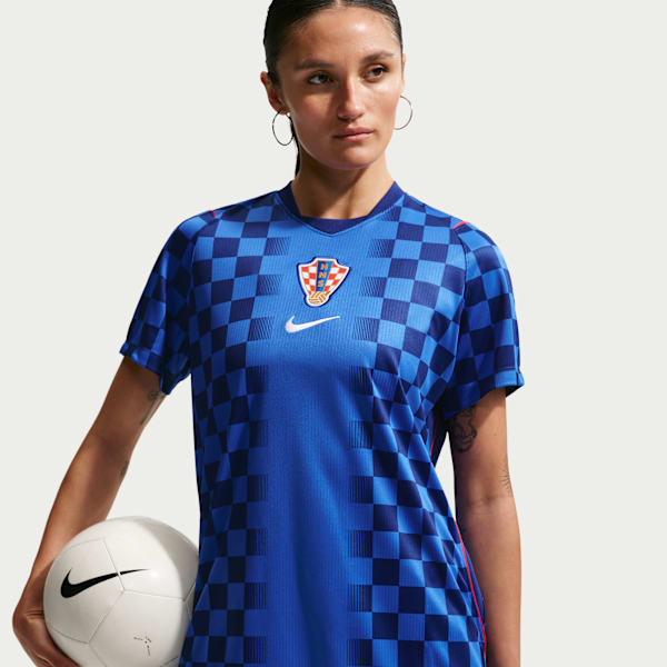 Haut de foot Replica Nike Dri-FIT Croatie 2026 Stadium Extérieur pour femme - Bleu