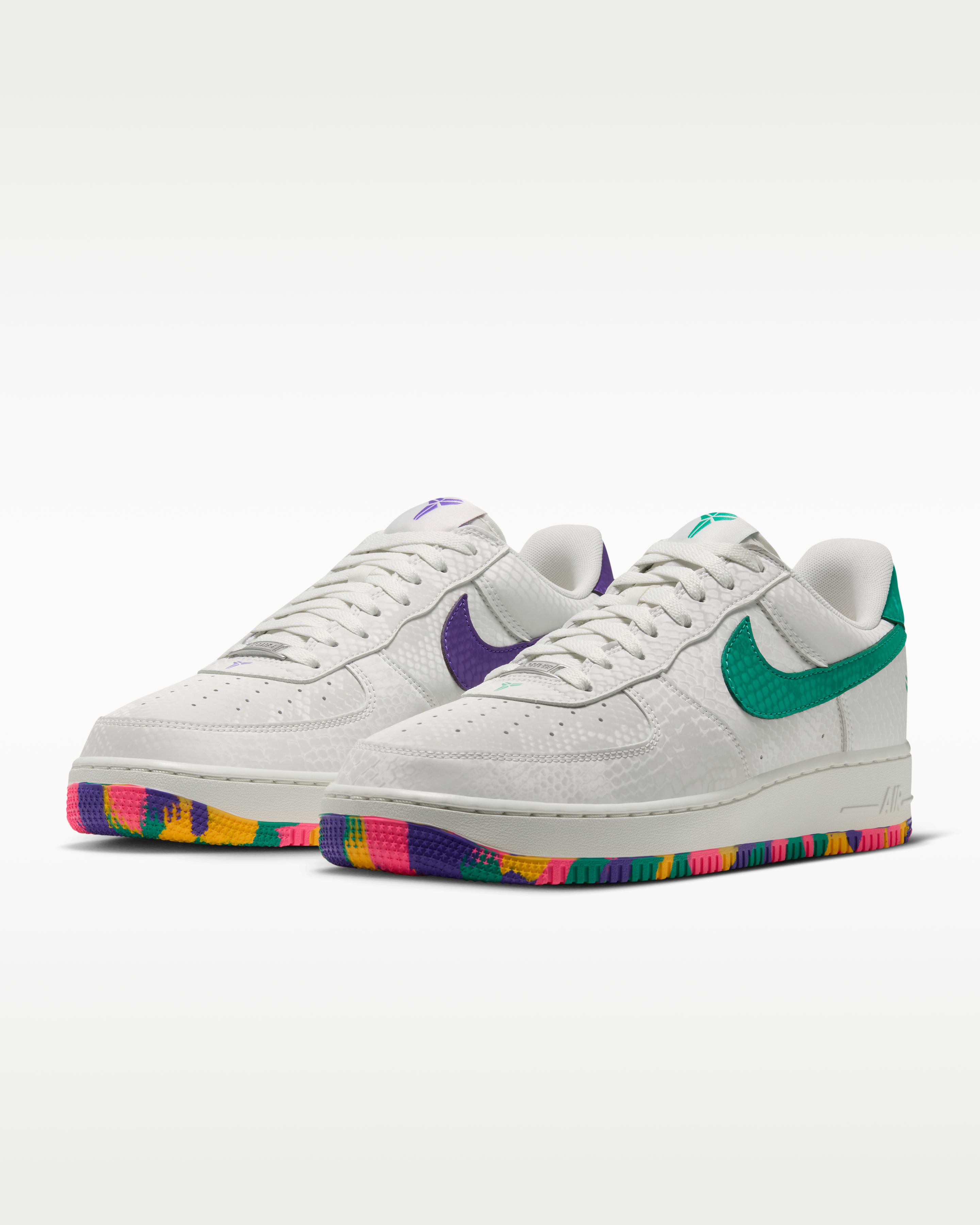 10/30発売｜Kobe Bryant × Nike Air Force 1 Low "Parade"｜抽選/販売/定価情報 1枚目