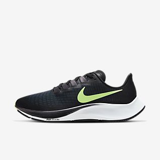 navy mens nike trainers
