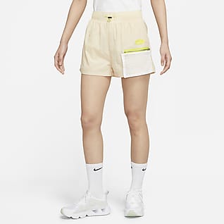Nike Sportswear Icon Clash กางเกงขาสั้นเอวสูงแบบทอผู้หญิง
