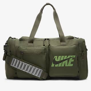 Nike Utility Power กระเป๋า Duffel เทรนนิ่งมีกราฟิก (ขนาดกลาง)