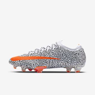 ronaldo new soccer shoes