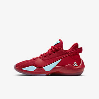 giannis antetokounmpo white shoes