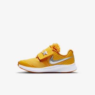 nike yellow colour shoes