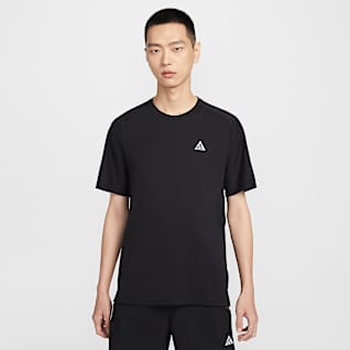 Black/Black/Summit White