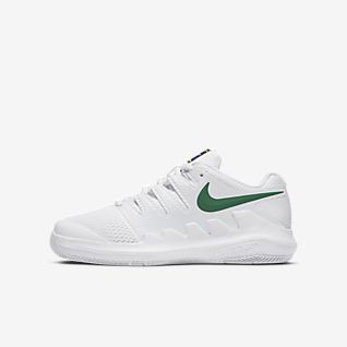 little white tennis shoes