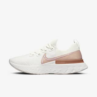 nike women's road running shoes