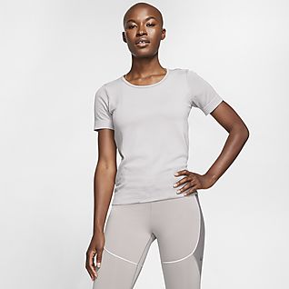 grey nike outfit