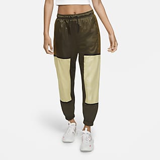 exclusive nike tracksuit