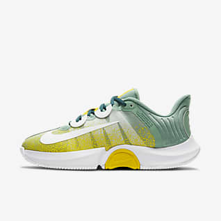 all green nike shoes