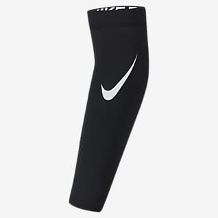 Nike Pro Dri-FIT Big Kids' Football Shiver 4.0