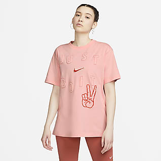 Nike Sportswear Essentials Women's Boyfriend T-Shirt