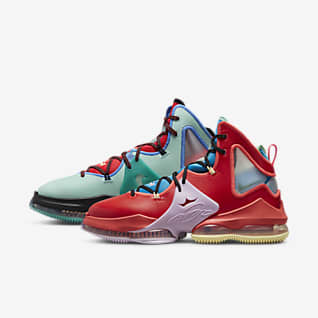 LeBron 19 籃球鞋