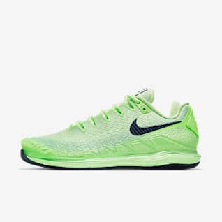 all green nike shoes