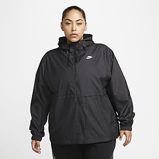 Nike Sportswear Essential Repel เสื้อแจ็คเก็ตแบบทอผู้หญิง (พลัสไซส์)