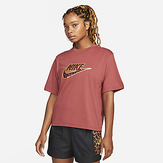 Nike Sportswear Playera de corte cuadrado para mujer