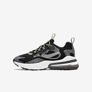 air max 270s black and white