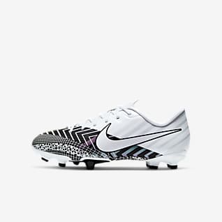 Erkek Cocuk Krampon Nike Tr