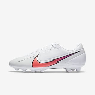 nike white soccer shoes