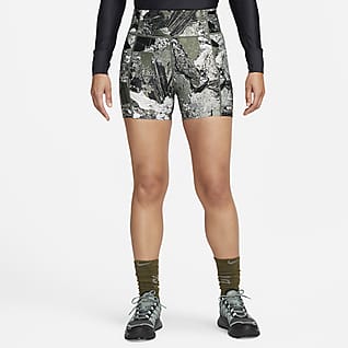 Nike ACG Dri-FIT ADV "Crater Lookout" Shorts con stampa all-over – Donna