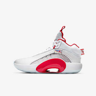 boys white nike basketball shoes