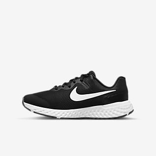 Nike Revolution 6 4E Big Kids' Road Running Shoes (Wide)