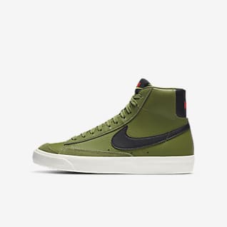 green nike shoes kids