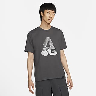 Nike ACG "Monolithic" 男款 T 恤