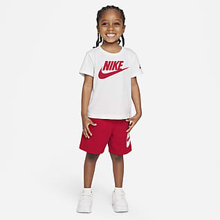 Nike 婴童T恤和短裤套装