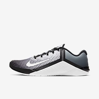 Nike metcon tennis shoes