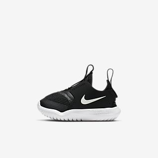 nike slip on sneakers boys