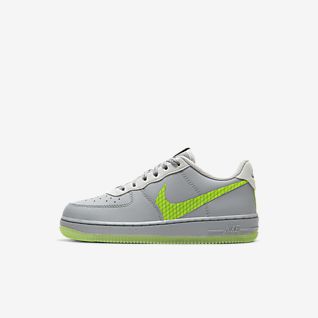 nike sneakers for boys