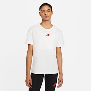 white nike shirt for women
