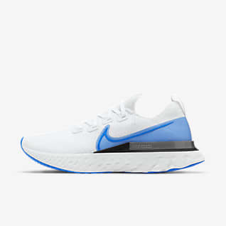 Men's White Running Shoes. Nike MA