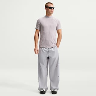 Grey Fog/Black