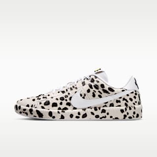 White/Black/White