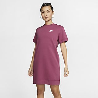 women's nike outfits on sale