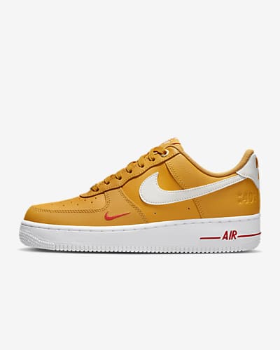 Touhou Río arriba solicitud Yellow Air Force 1 Shoes. Nike.com