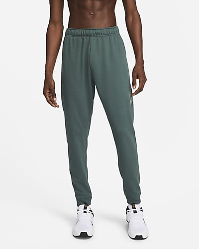 lo mismo Escultor Por Hombre Entrenamiento & gym Pants de entrenamiento. Nike US