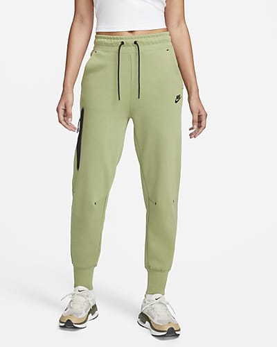 nike olive green jogging suit