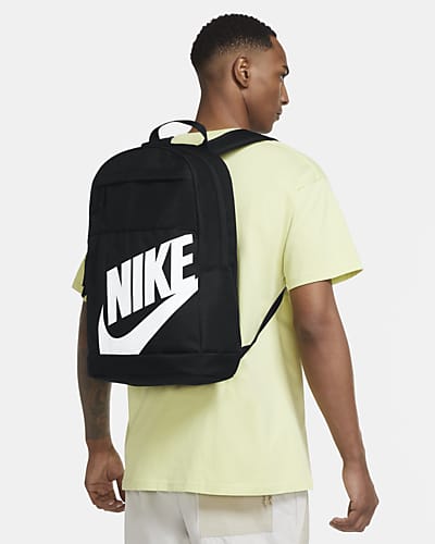 Mujer y mochilas. Nike US