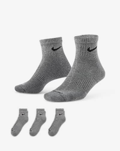 3 PACK Size: 4-7 Dot Star Patch Prints on Black Trainer Socks 