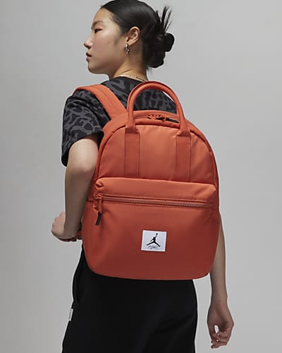 Nike Backpack (21L). Nike VN
